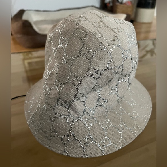 GUCCI GG LAME BUCKET HAT - Picture 3 of 10